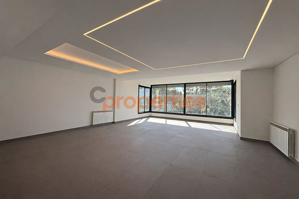 Apartment for Sale in Montiverdi - 3 bed, 4 bath