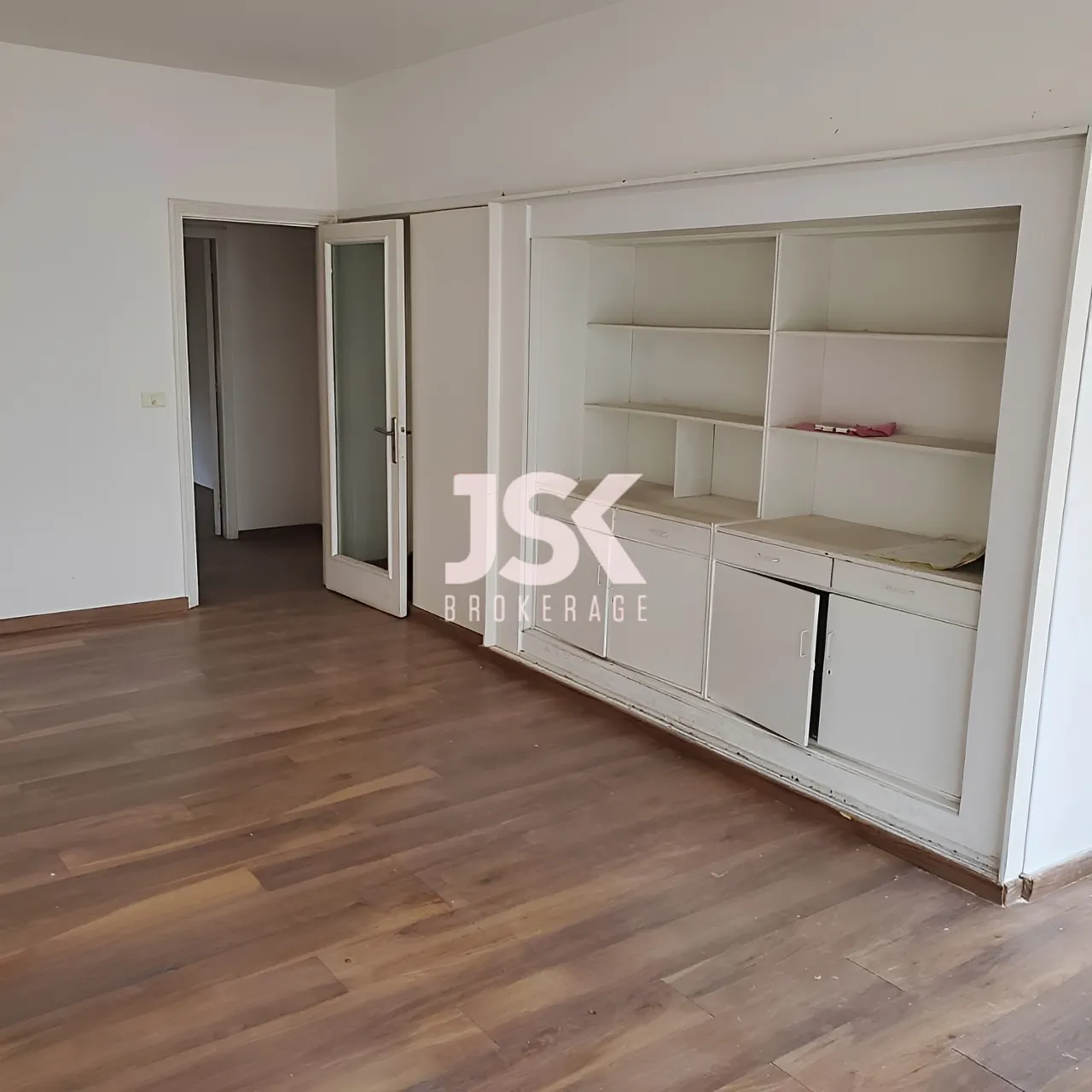 Office for Sale in Ras Beirut