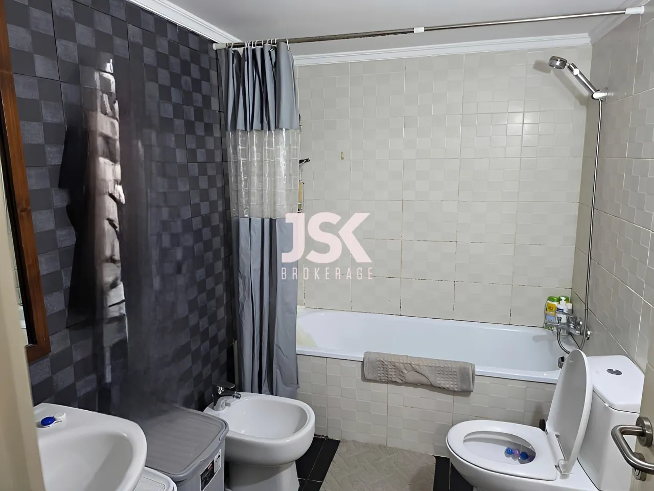 Apartment for Sale in Zikrit
