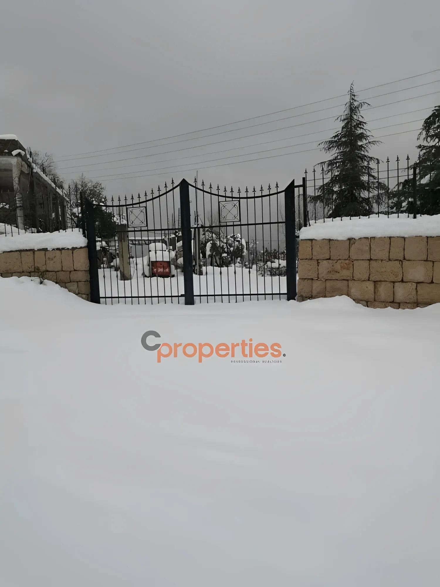 Land for Sale in Ghineh