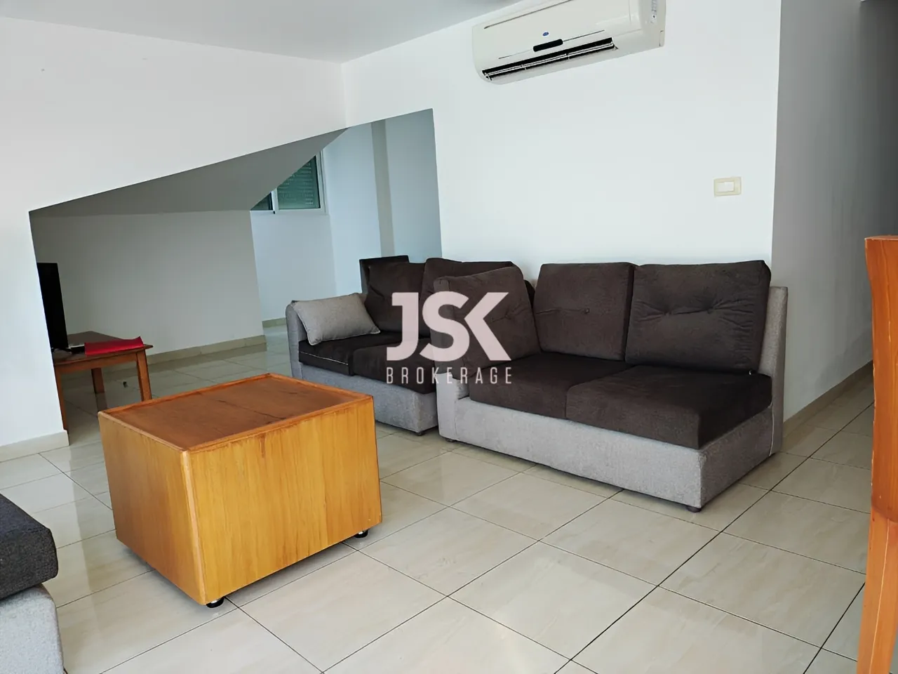 Apartment for Sale in Haret Sakher