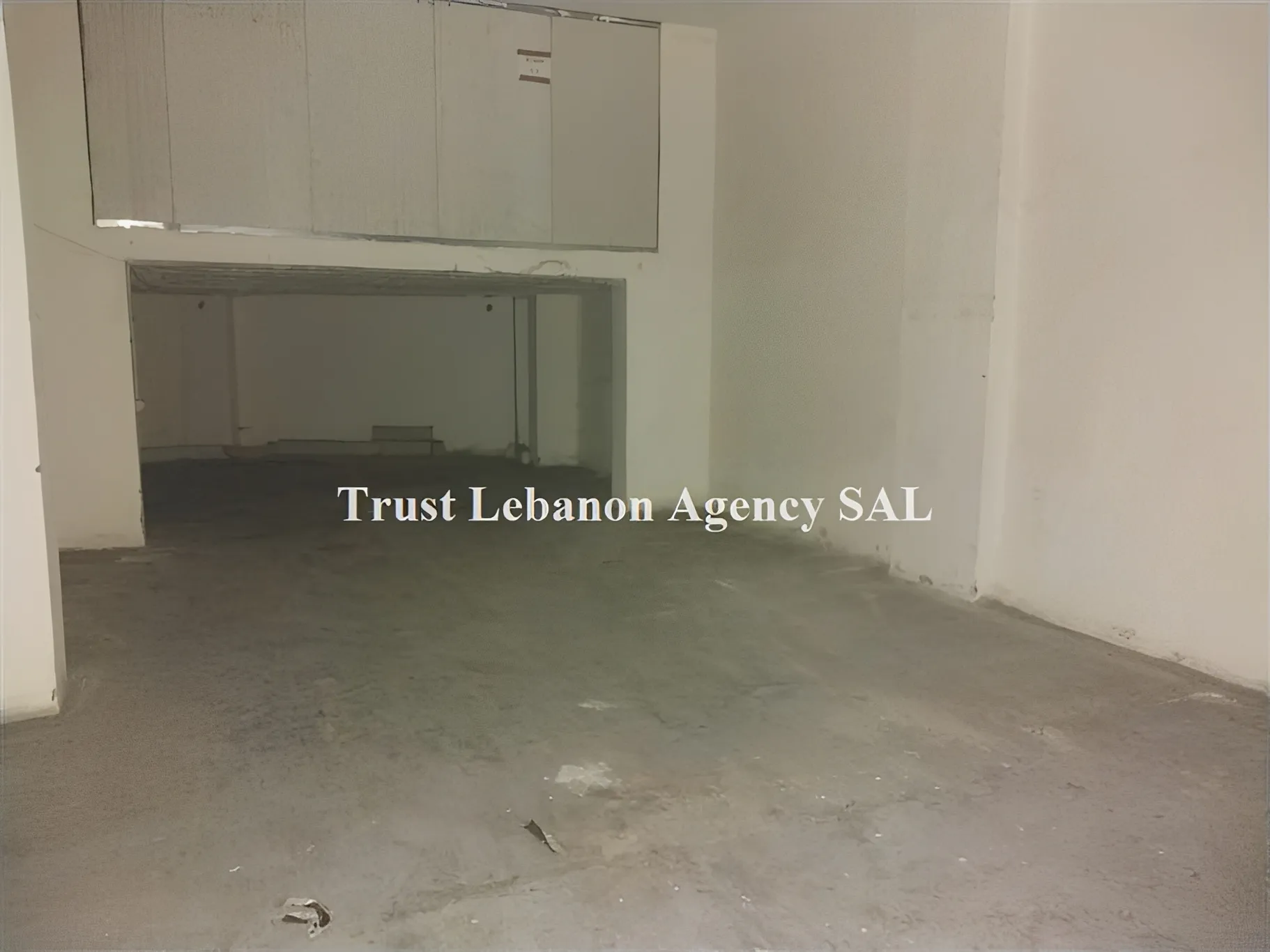 Commercial Property For Sale in Metn, Dekweneh