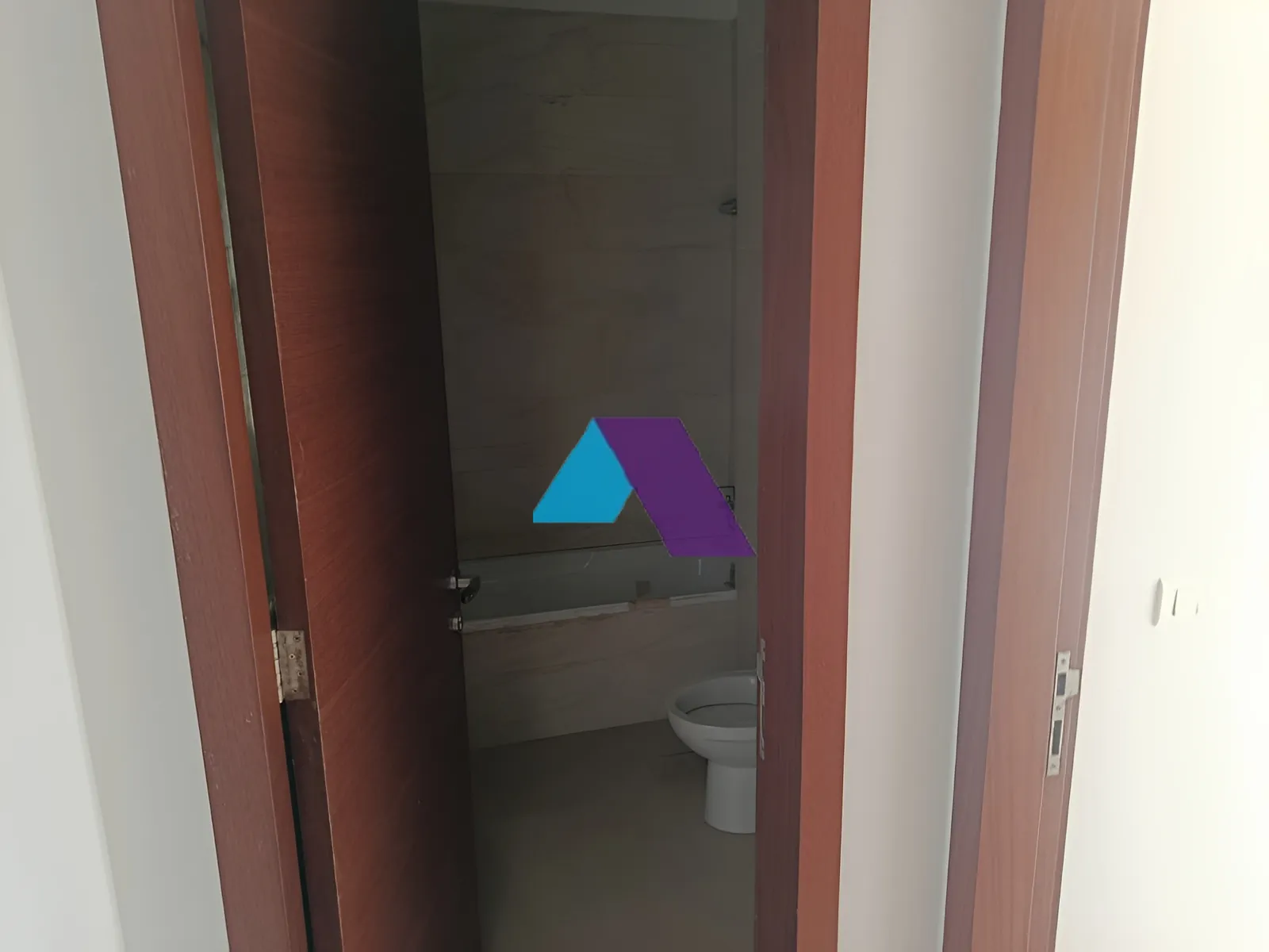 Apartment for Sale in Ain el remmeneh, baabda