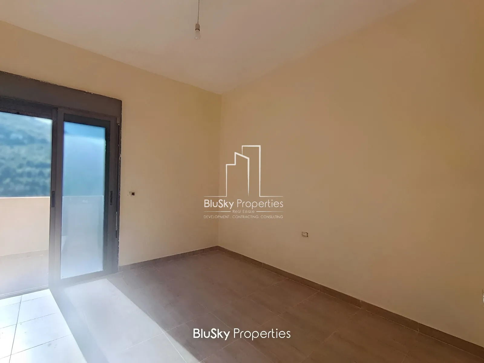 Apartment for Sale in Ghedress