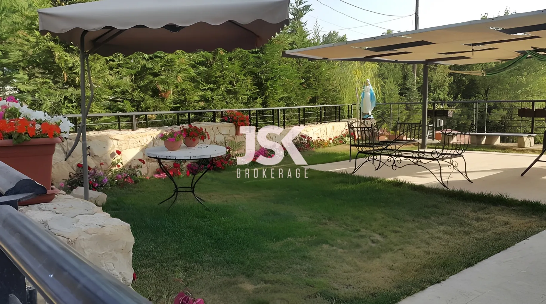Triplex for Sale in Aanaya, Lebanon - 3 bed, 3 bath