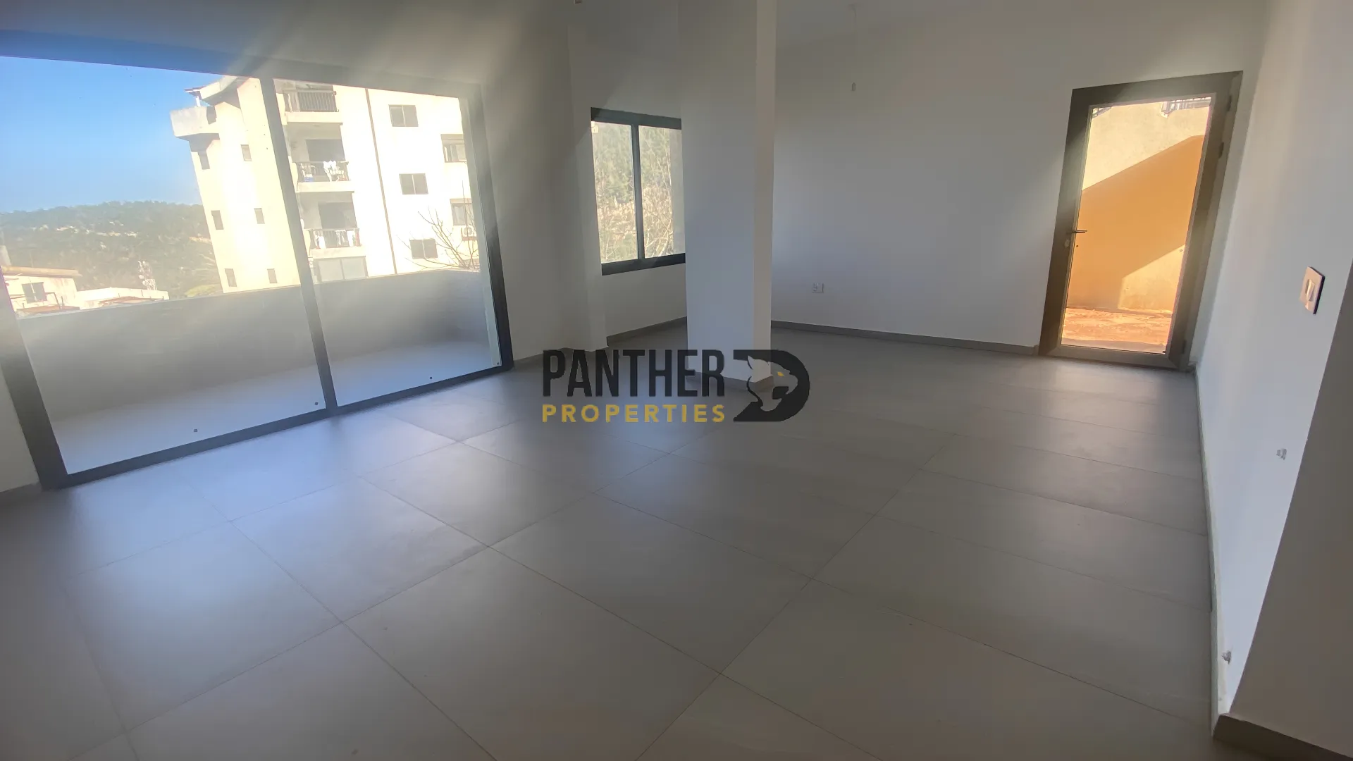 Apartment for sale in Jouret al ballout, lebanon - 3 bed, 3.0 bath