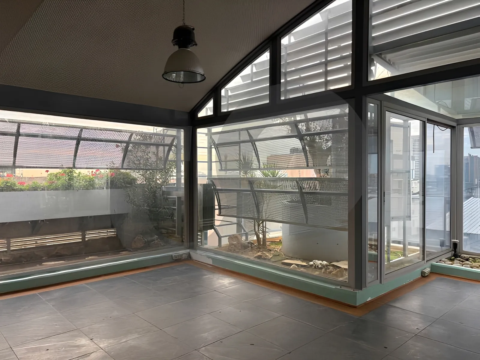 Commercial Property for Rent in Mkalles