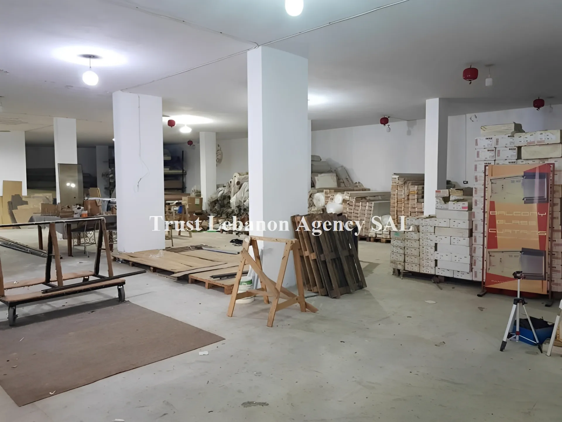 Commercial Property for Sale in Dohat El Hoss