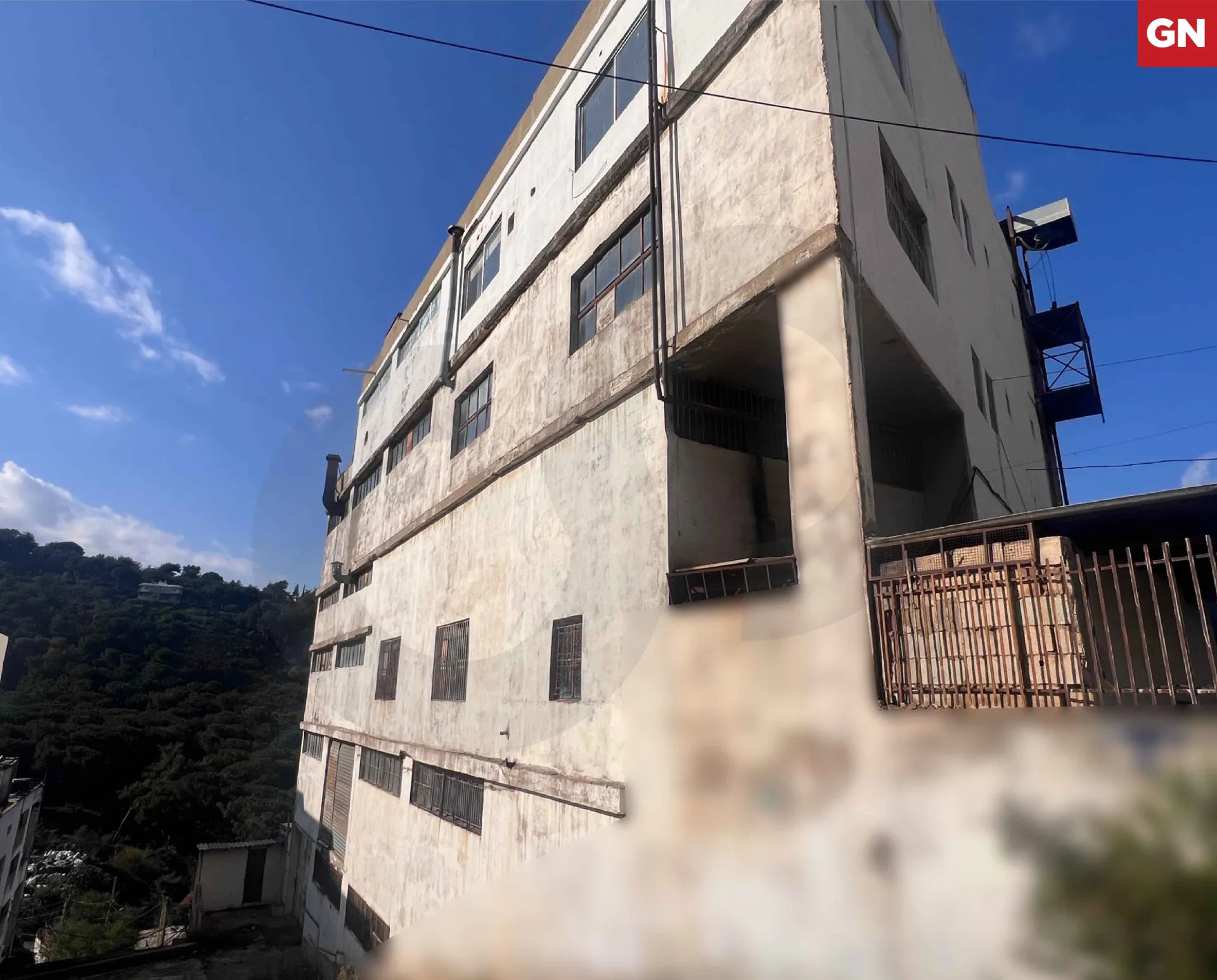 Building for Sale in Fanar