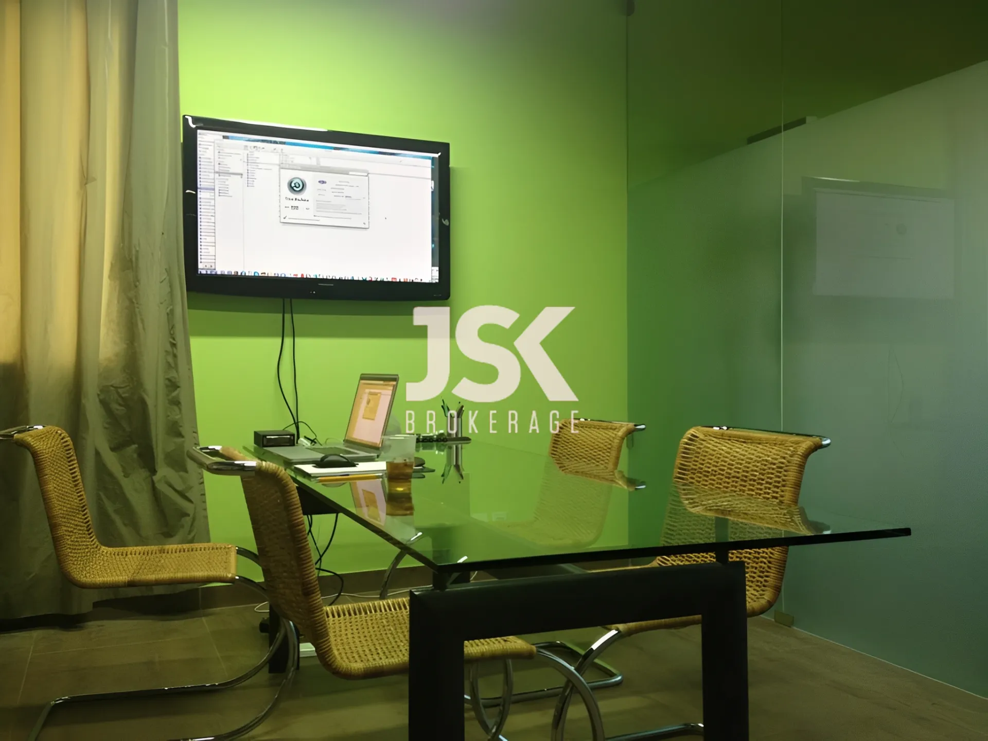 Office for sale in Zalqa