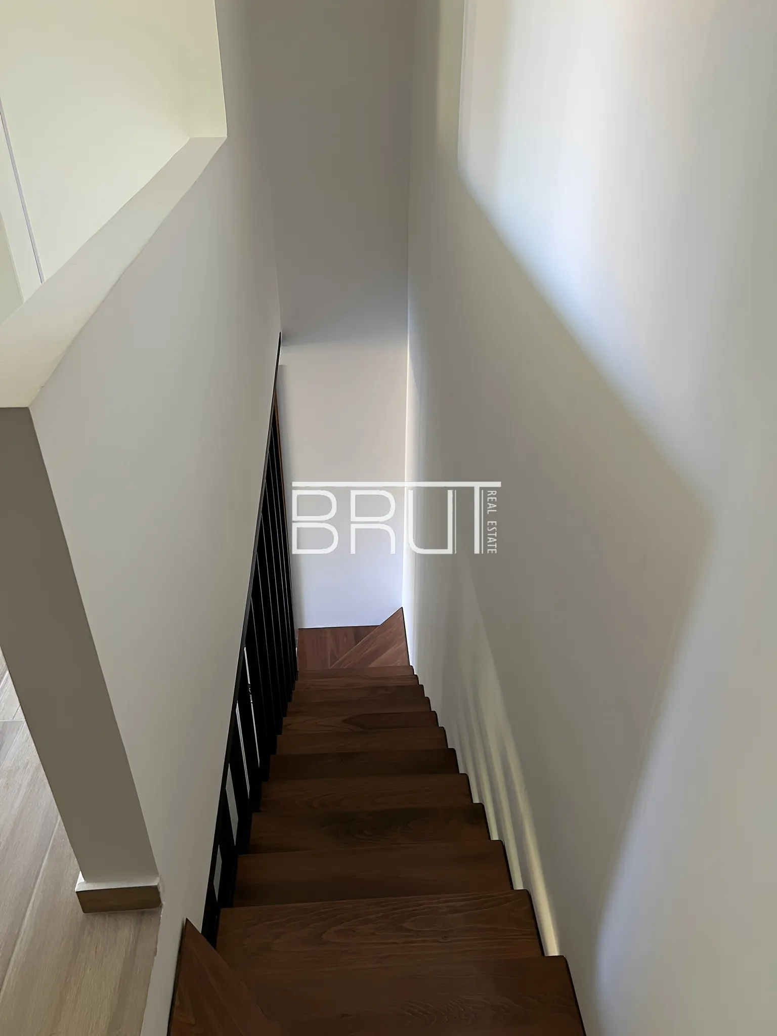 Chalet for Rent in Kfardebian