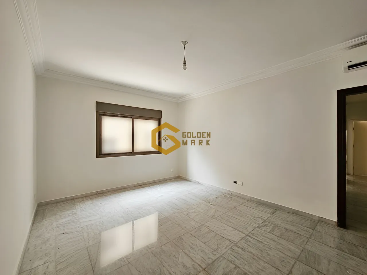 Apartment for Sale in Achrafieh, Beirut - 3 bed, 2 bath