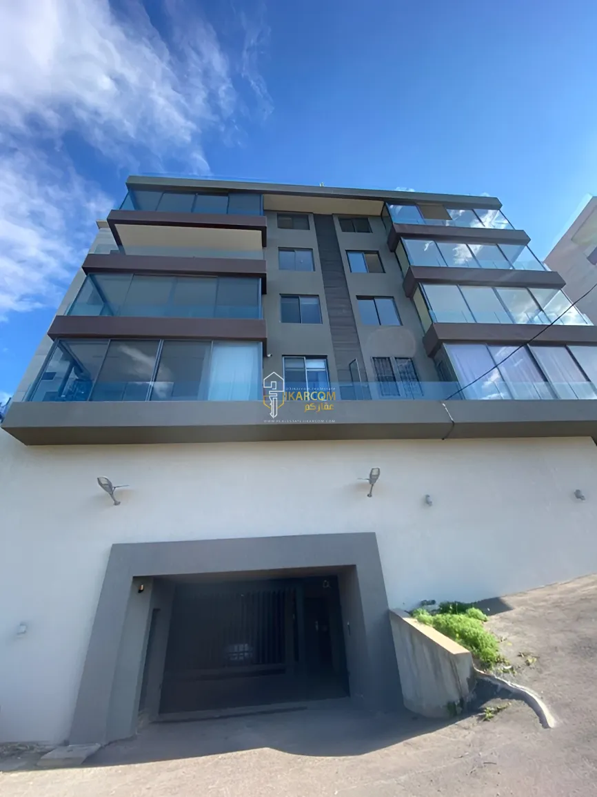 Apartment for sale in Ain Saadeh, Lebanon - 3 bed, 4 bath