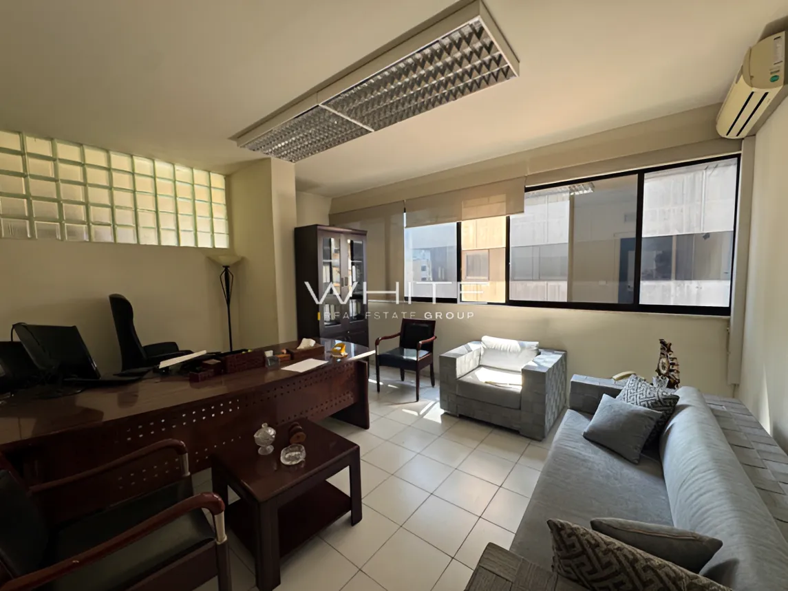 Office for rent in Sin El Fil