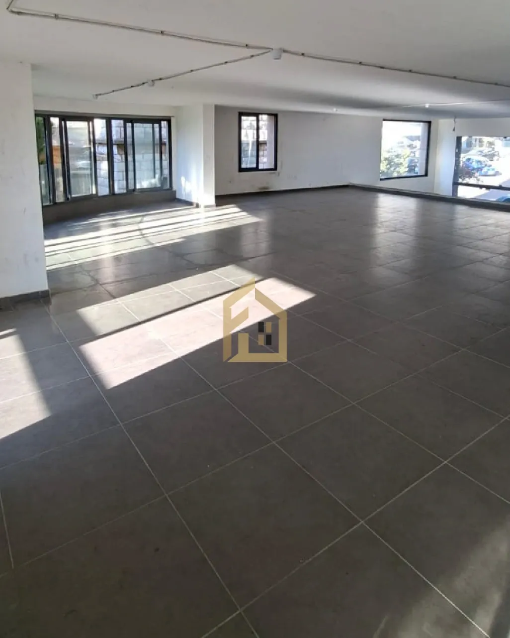 Showroom for sale in Broummana, Lebanon
