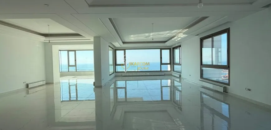 Apartment for Sale in Achrafieh, Achrafieh, Lebanon - 4 bed, 3 bath