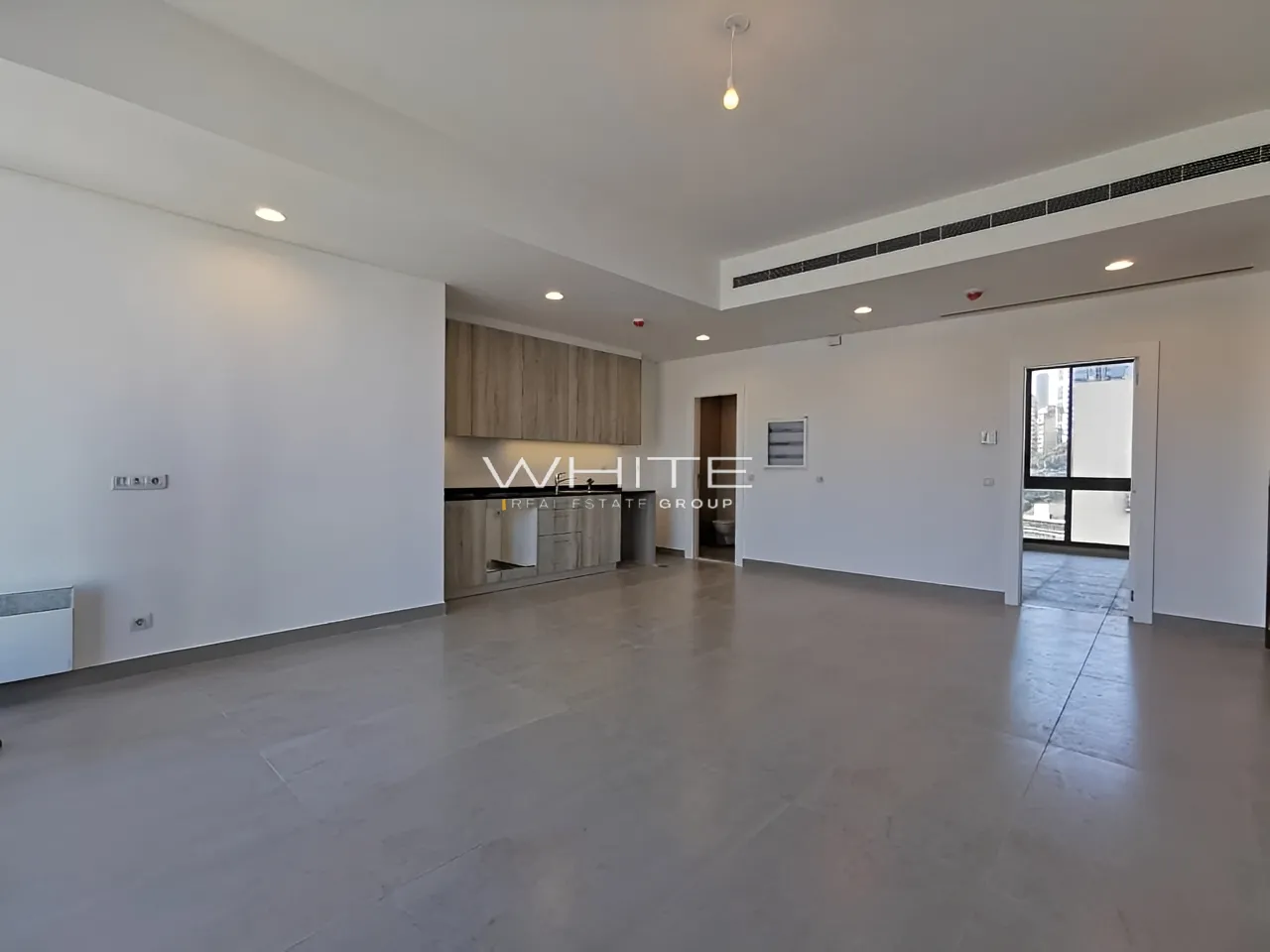 Apartment for rent in Achrafieh, Beirut, Lebanon - 1 bed, 2 bath