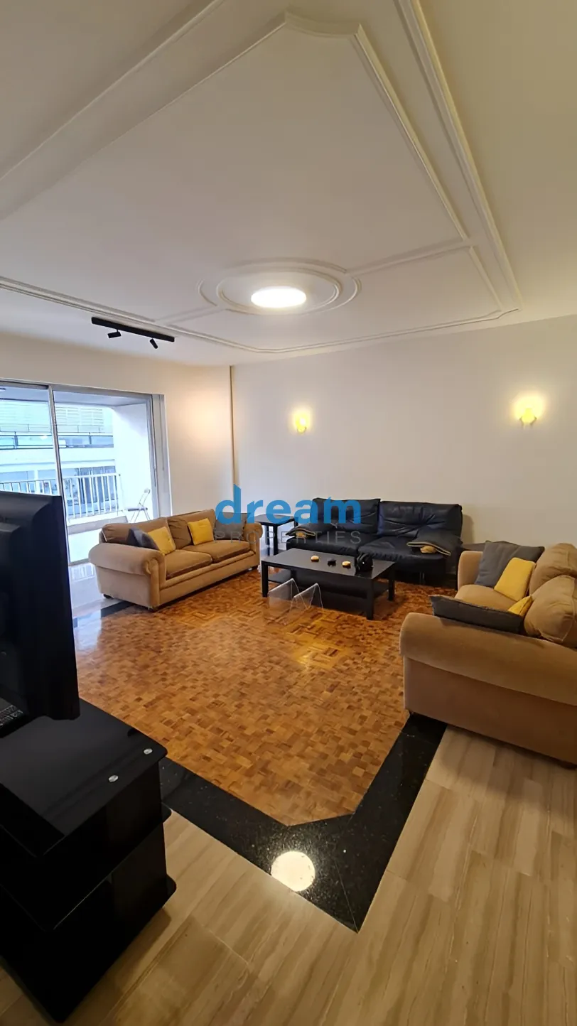 Apartment for rent in Achrafieh, Beirut, Lebanon - 3 bed, 4 bath