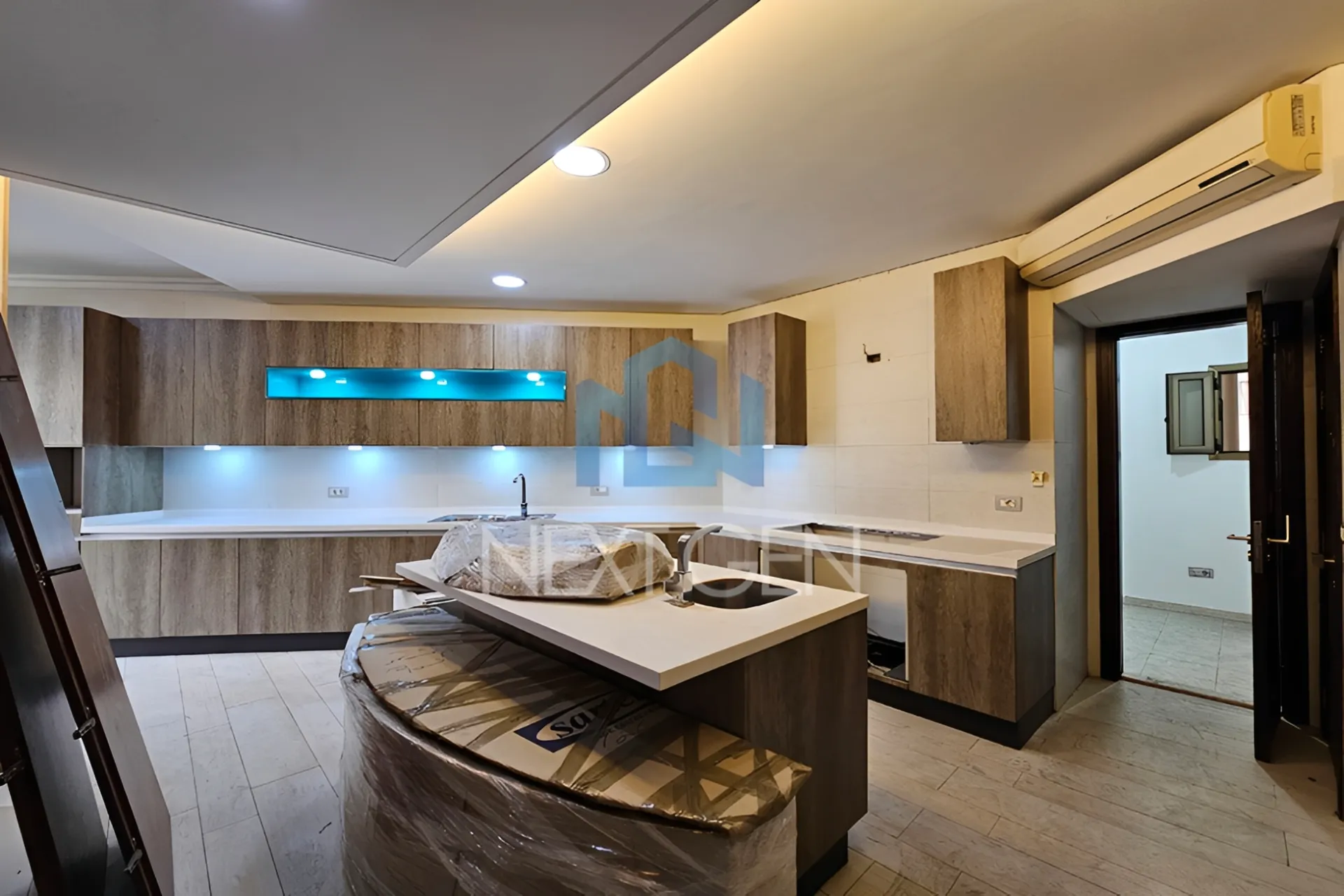 Apartment for sale in Kraytem, Beirut, Lebanon - 3 bed, 5 bath