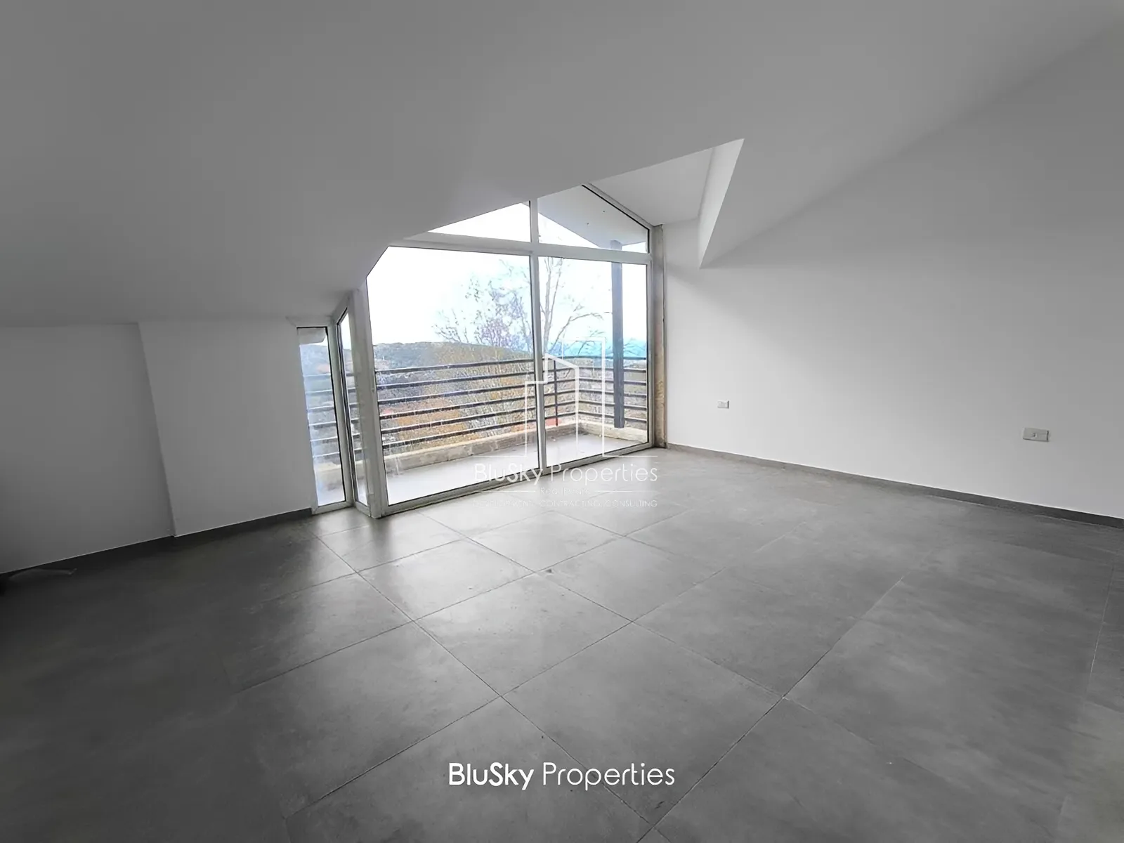 Duplex for Sale in Beit Chabeb