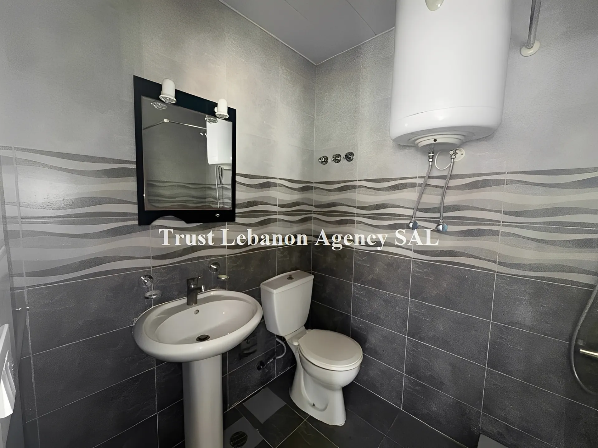 Office for rent in Metn, Bawchriye