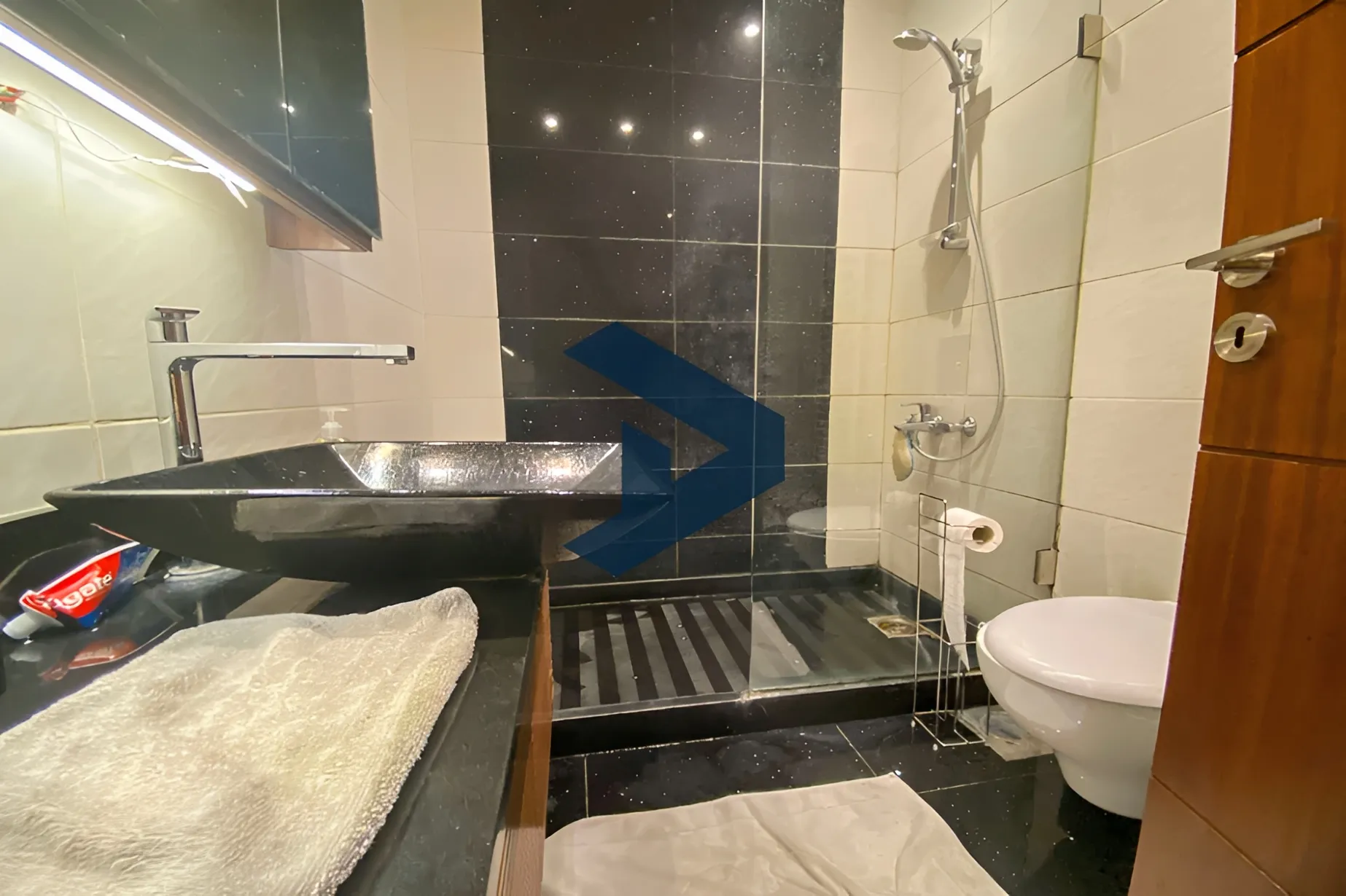 Apartment for sale in Ras Beirut, Beirut, Lebanon