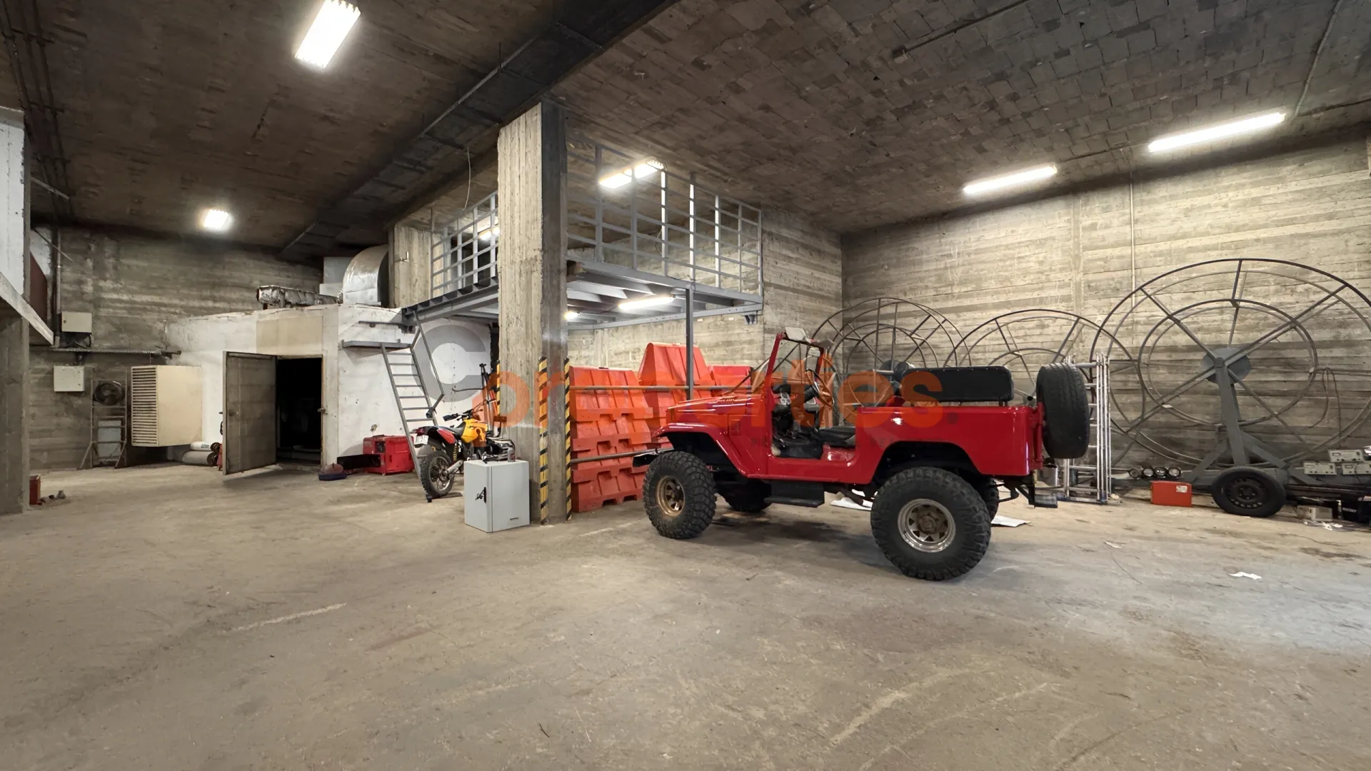 Warehouse for Rent in Aaoukar
