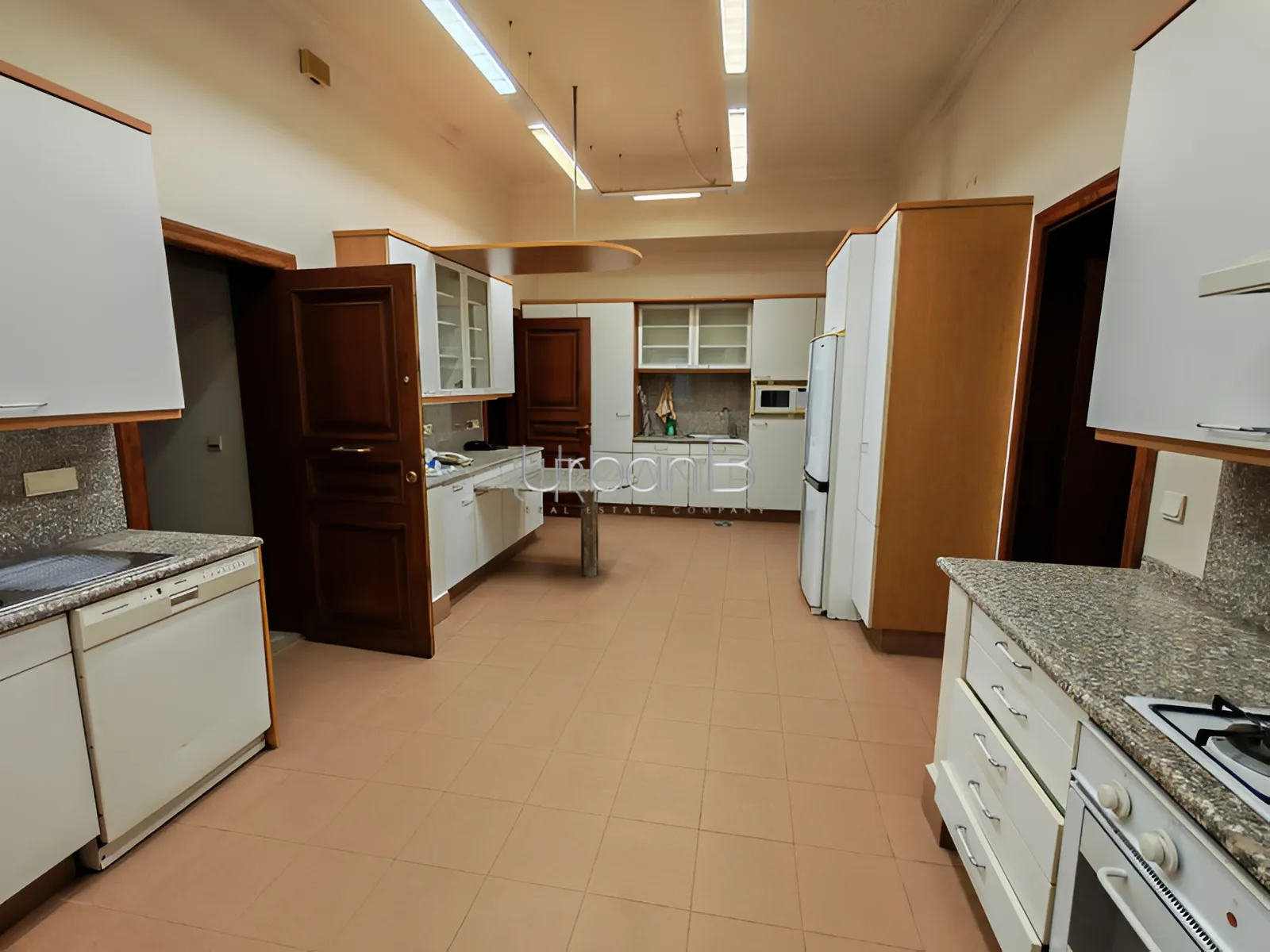 Apartment for rent in Sioufi, beirut, lebanon