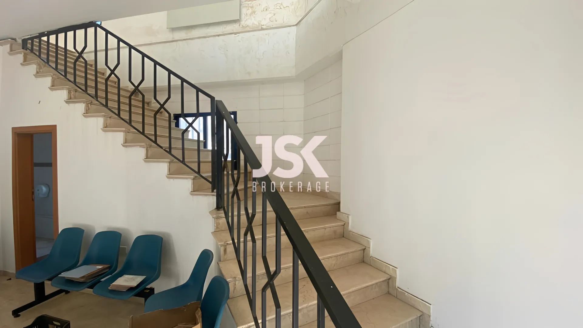 Office for rent in Nahr El Mot، Lebanon