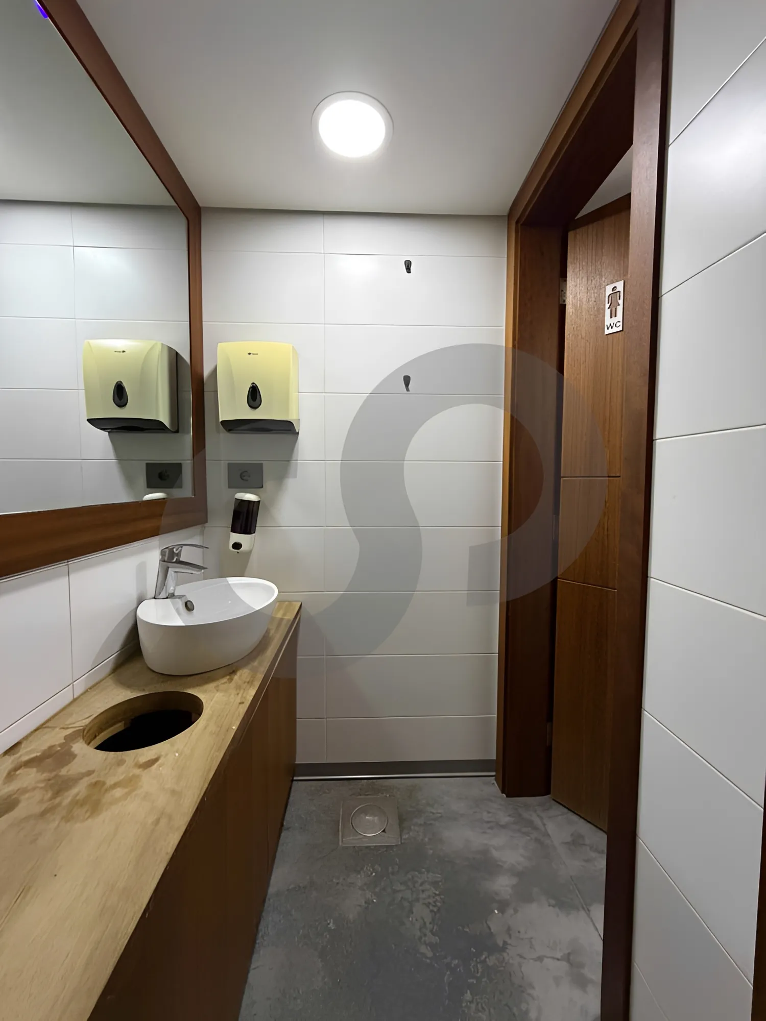 Office for Rent in Jal El Dib