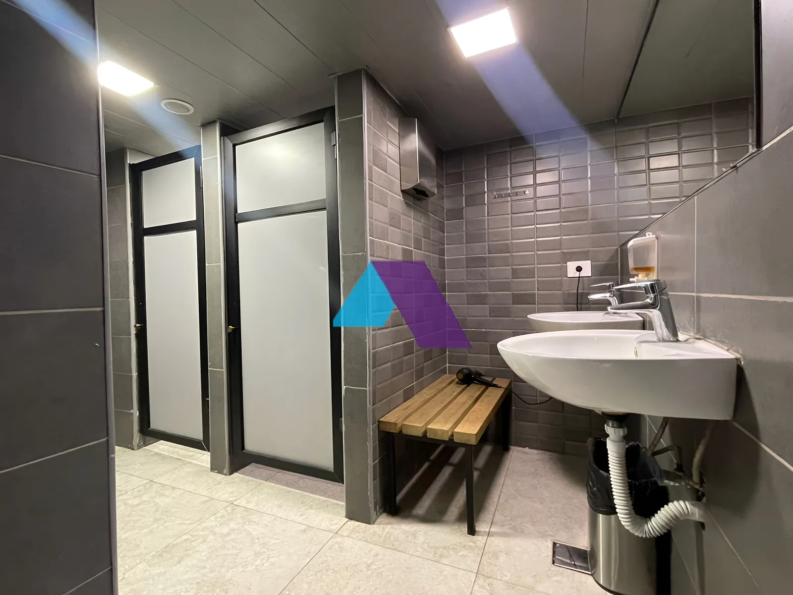 Showroom for Sale in Achrafieh