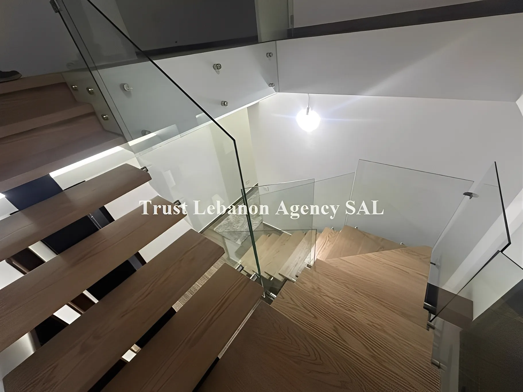 Duplex for Sale in Metn Jouret El Ballout Lebanon - 3 bed, 4 bath