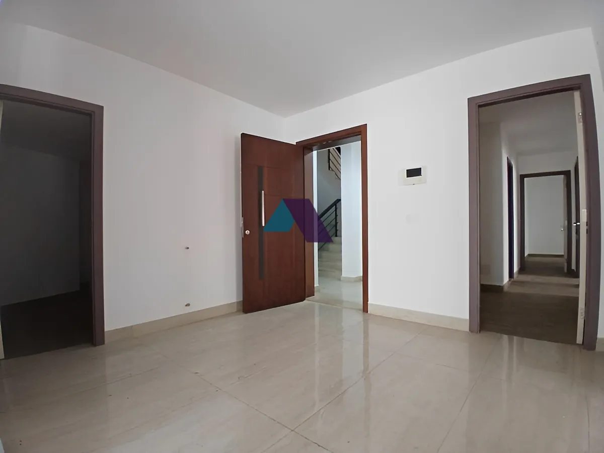 Apartment for Sale in Mansourieh - 3 bed, 4 bath