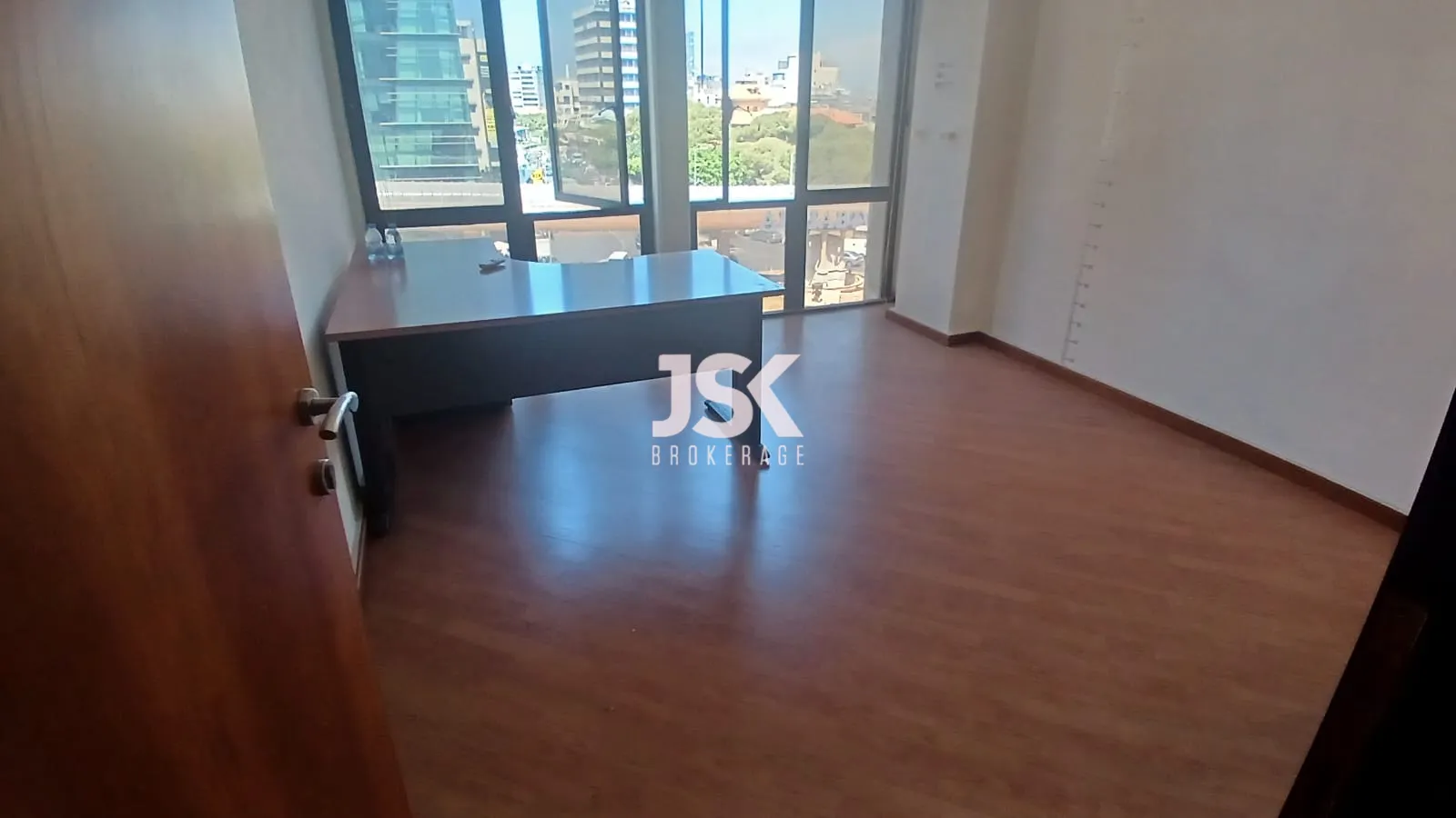 Office for Rent in Sin El Fil