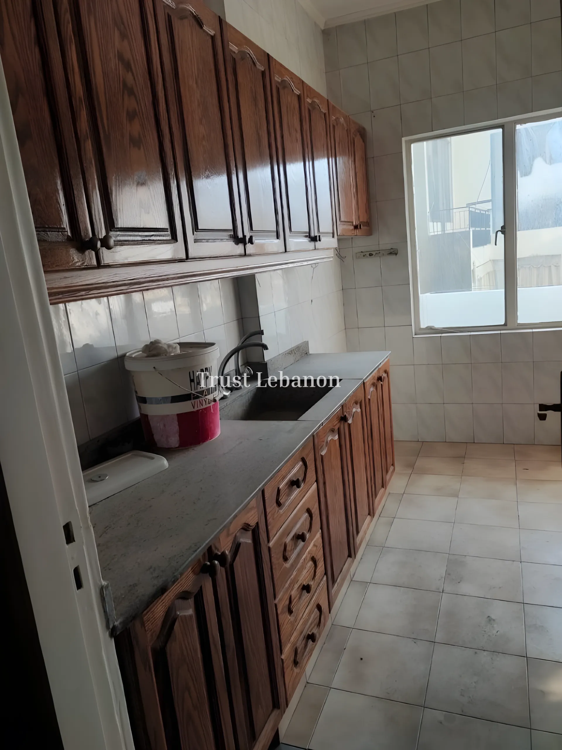 Apartment for rent in Achrafieh, Beirut, Lebanon - 3 bed, 3 bath