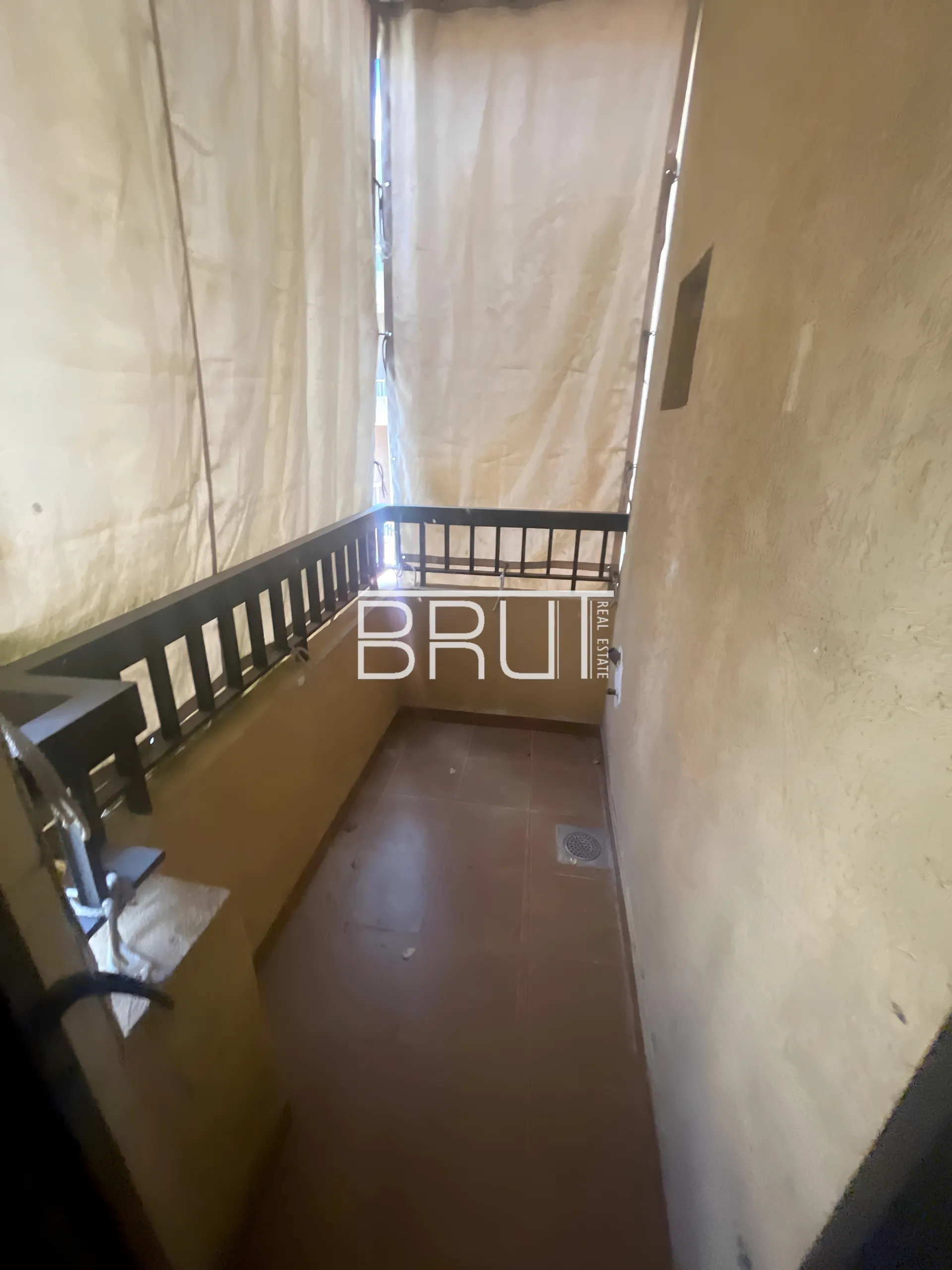 Apartment for Rent in Ballouneh