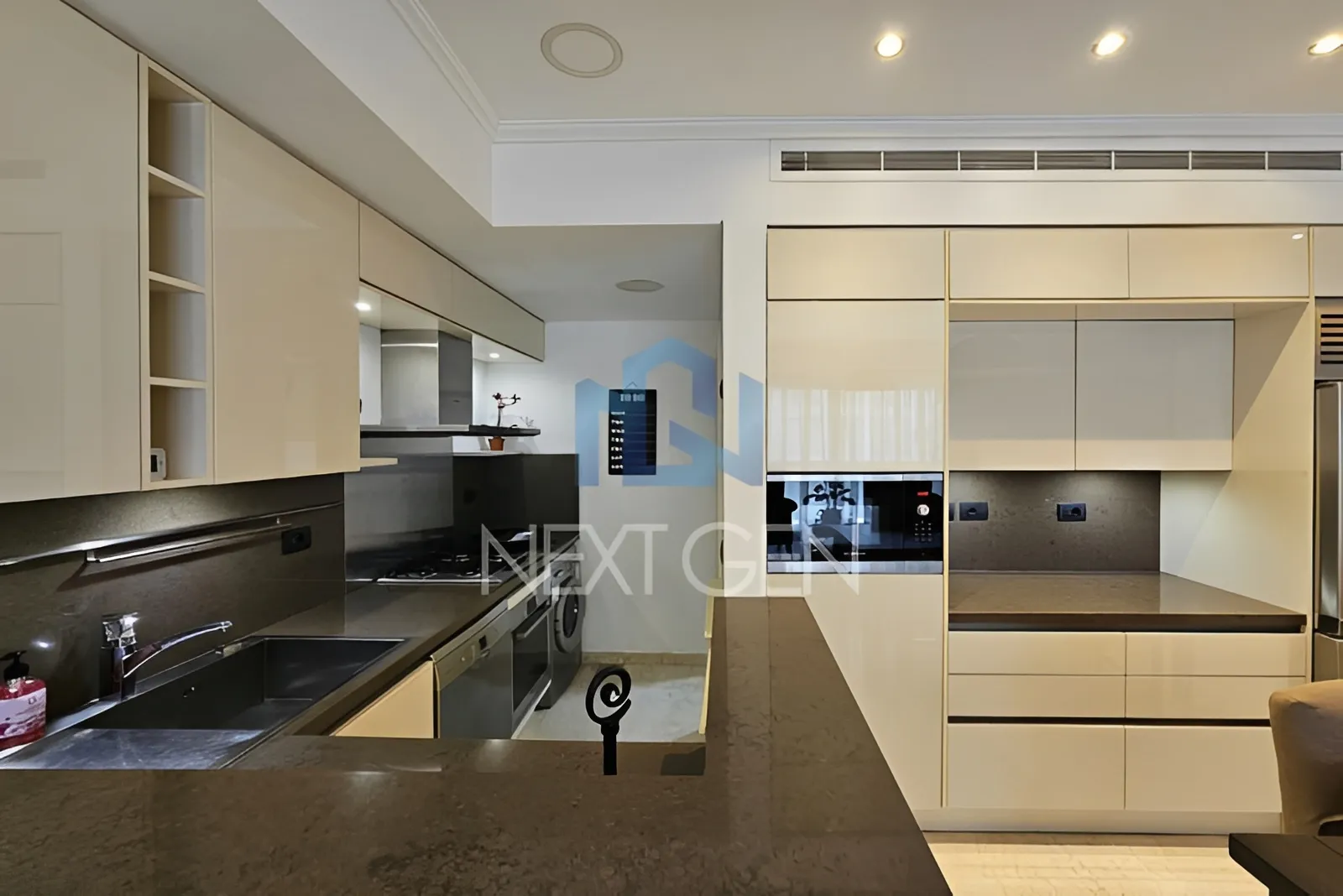 Apartment for Rent in Achrafieh - 2 bed, 3 bath