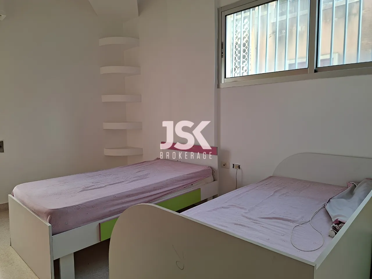 Apartment for Rent in Corniche el Mazraa, Beirut