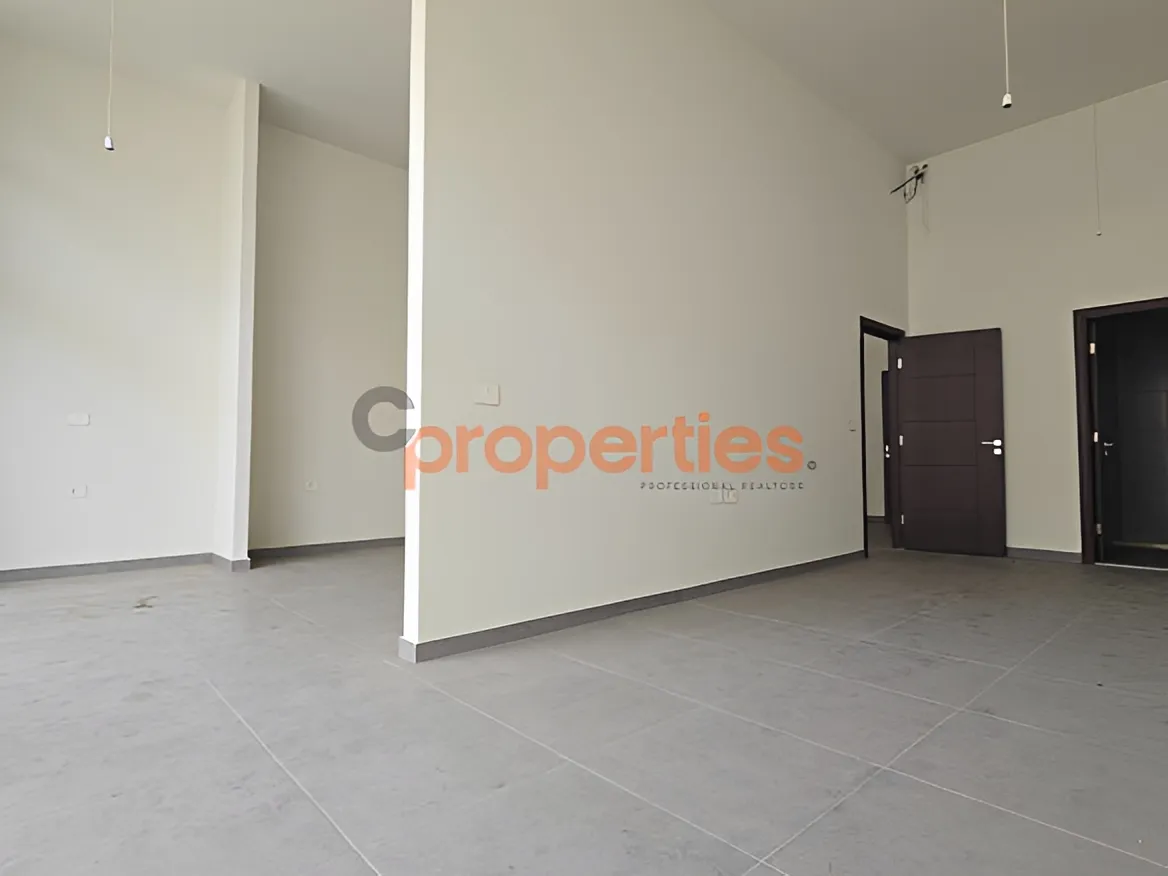 Office for Rent in Forn El Chebbak