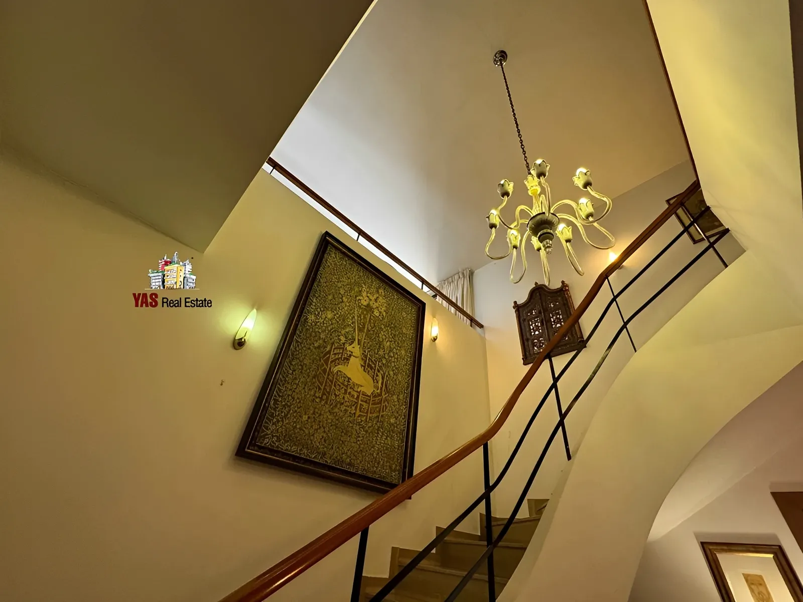 Apartment for Sale in Ballouneh - 5 bed, 5 bath