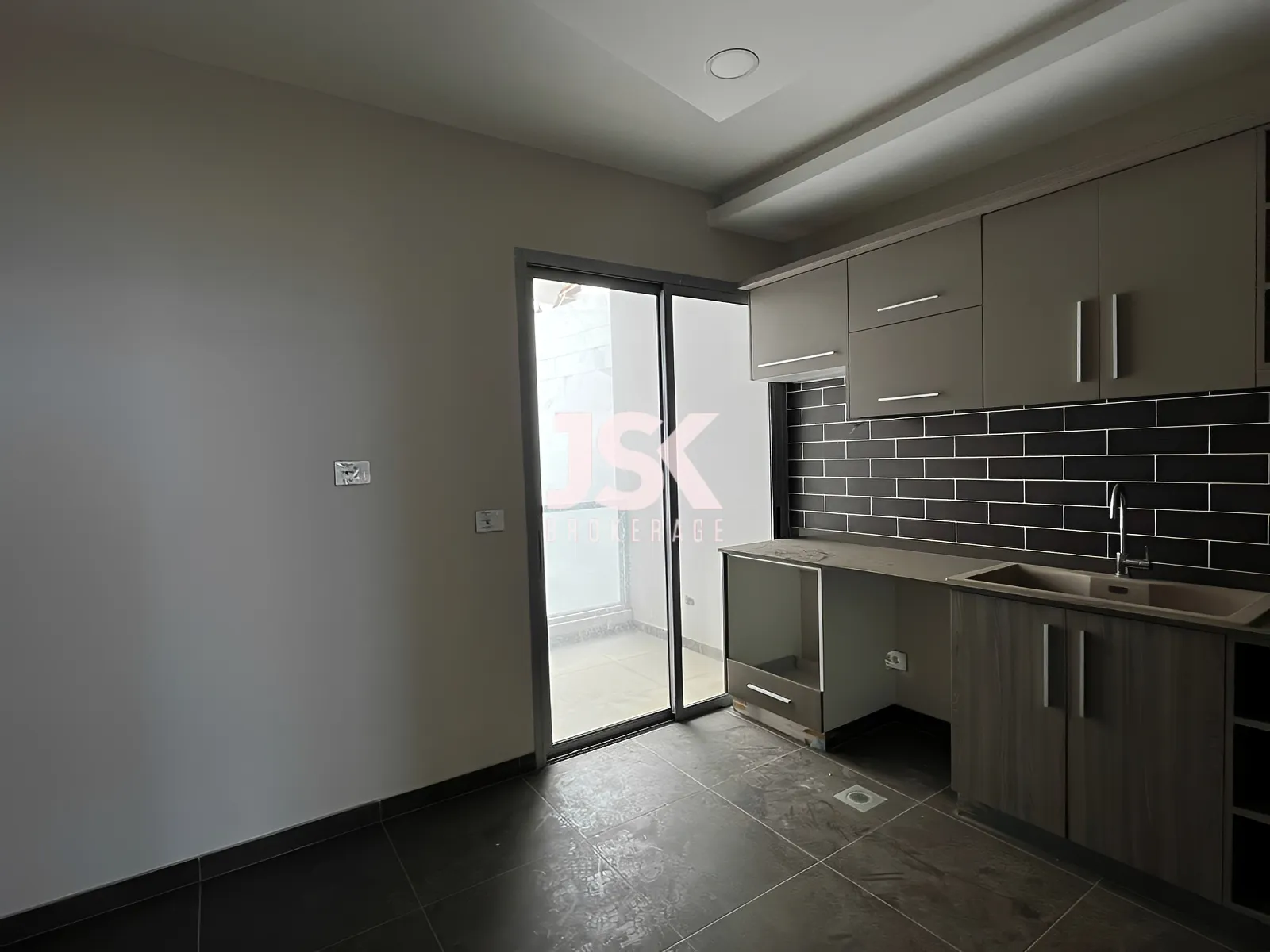 Apartment for Rent in Sahel Aalma - 3 bed, 4 bath