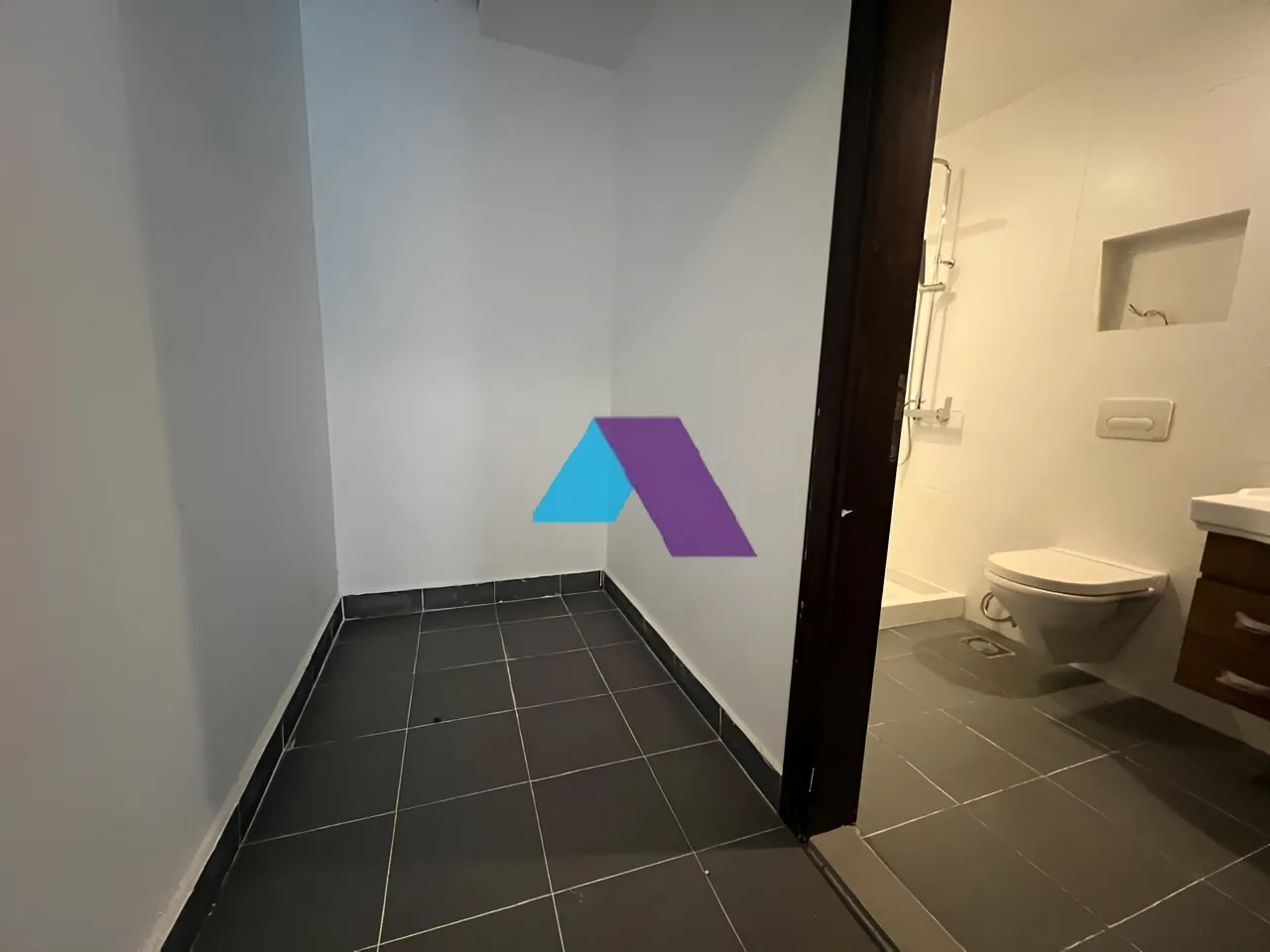 Apartment for Sale in Sahel Aalma