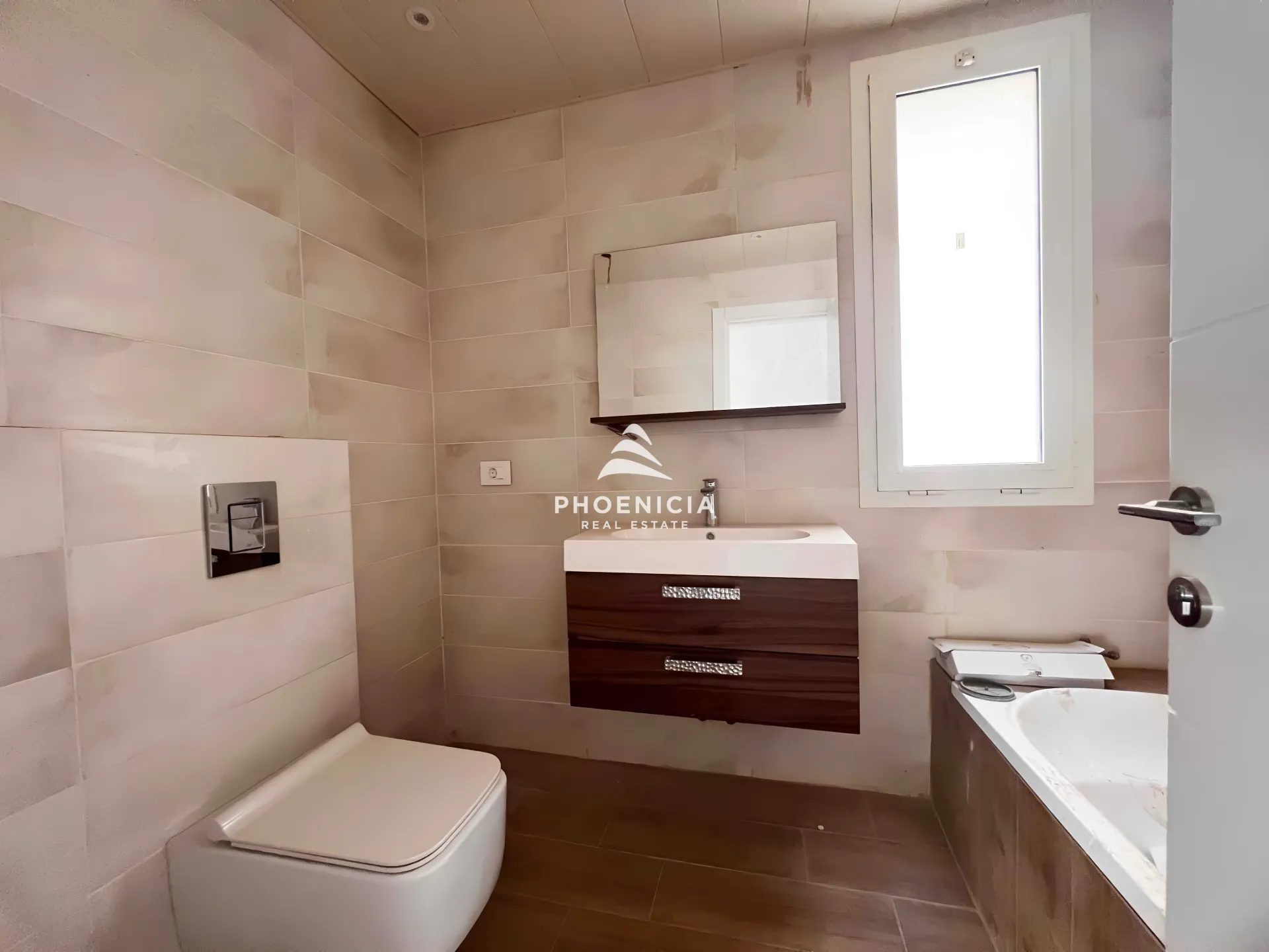 Apartment for Sale in Mehrine - 3 bed, 3 bath