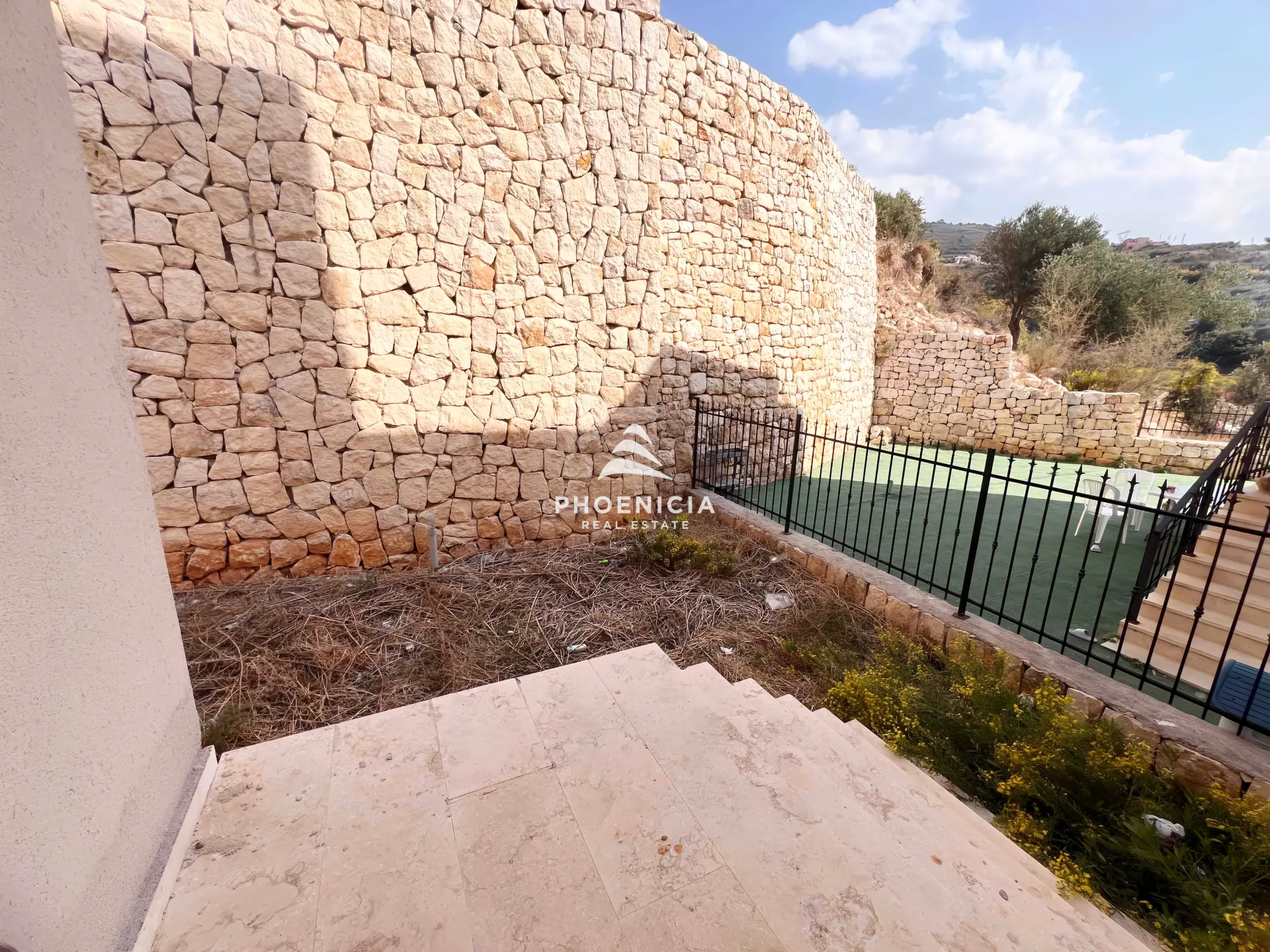Apartment for Sale in Mehrine - 2 bed, 2 bath