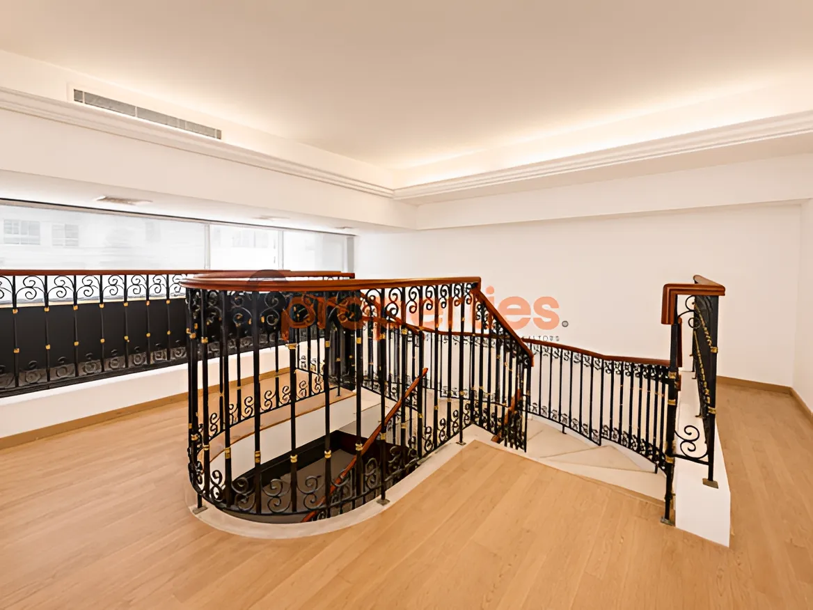 Shop for Rent in Hamra