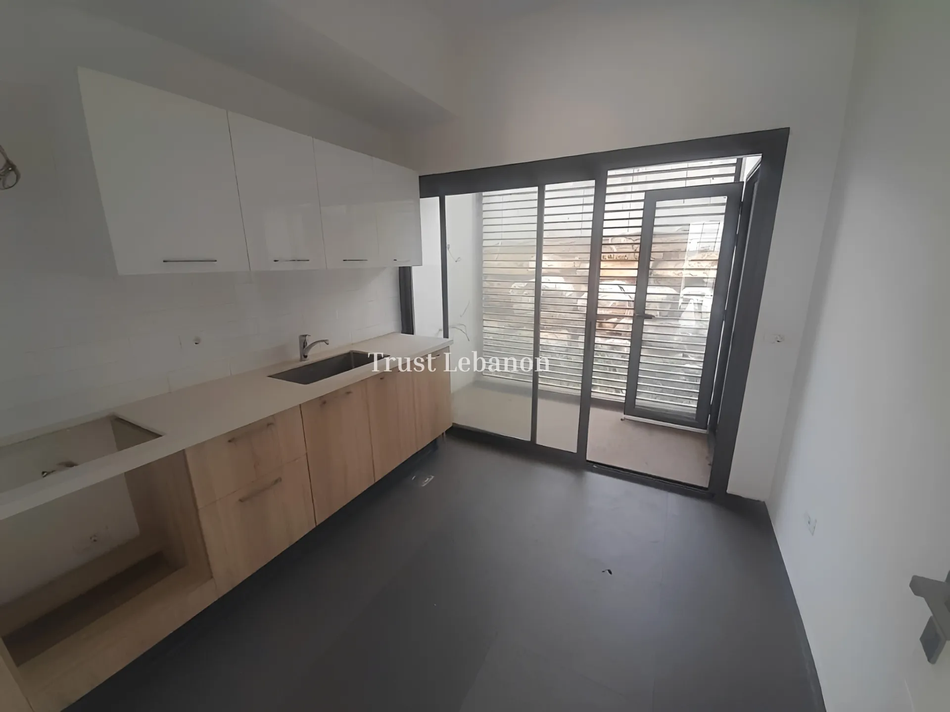 Apartment for sale in Mansourieh, Lebanon