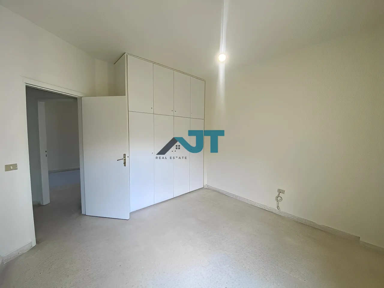 Apartment for Sale in Awkar