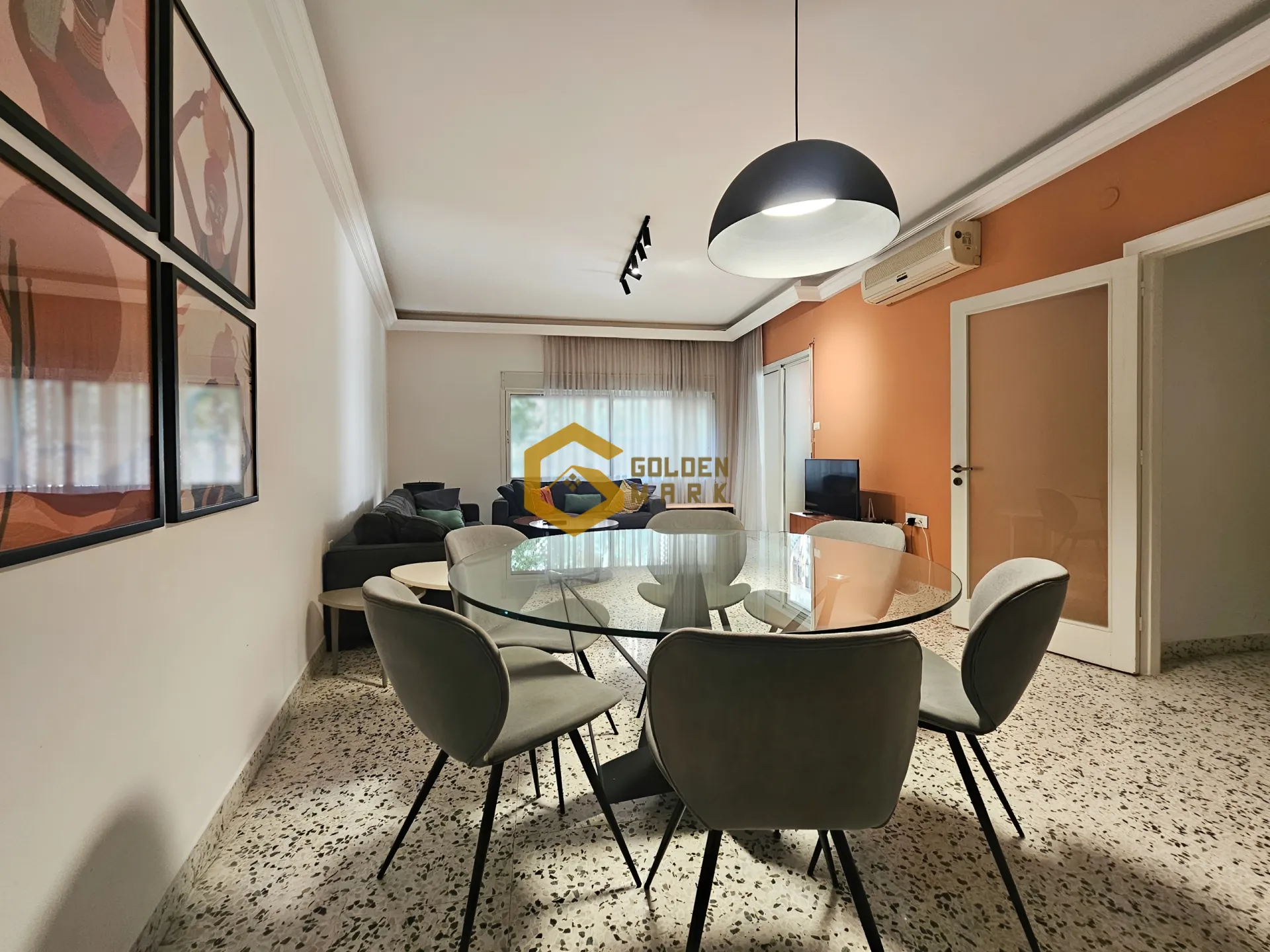Apartment for Rent in Achrafieh, Beirut - 2 bed, 2 bath