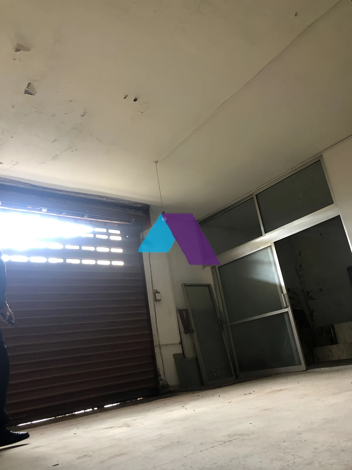 Showroom for Sale in Beit Meri