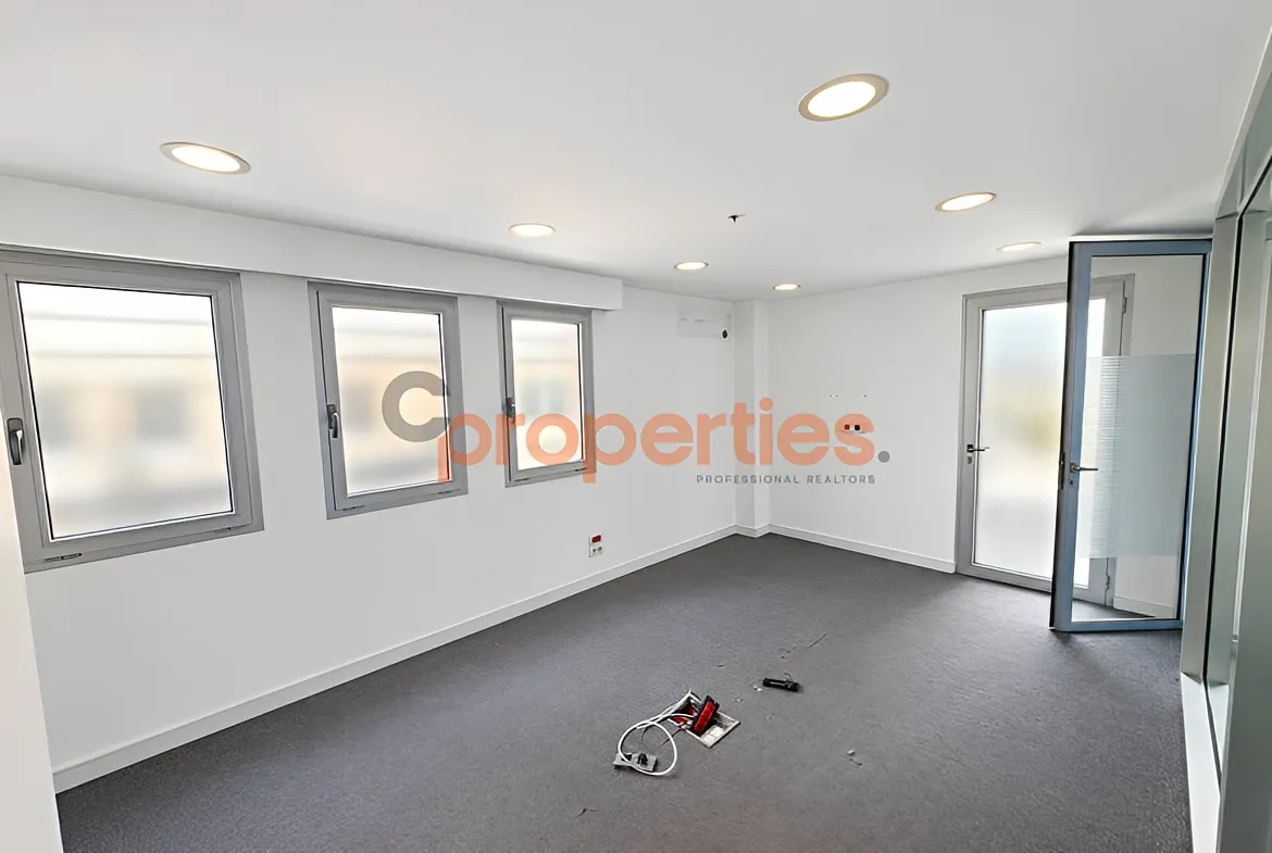 Office for Rent in Hazmieh